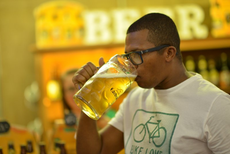 8º Festival de Cervejas Artesanais reuniu os apreciadores da bebida 8º Festival de Cervejas Artesanais reuniu os apreciadores da bebida