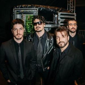 AQUECE LORD FESTIVAL - Gravata Preta